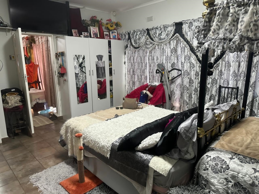 4 Bedroom Property for Sale in Rustenburg Central North West